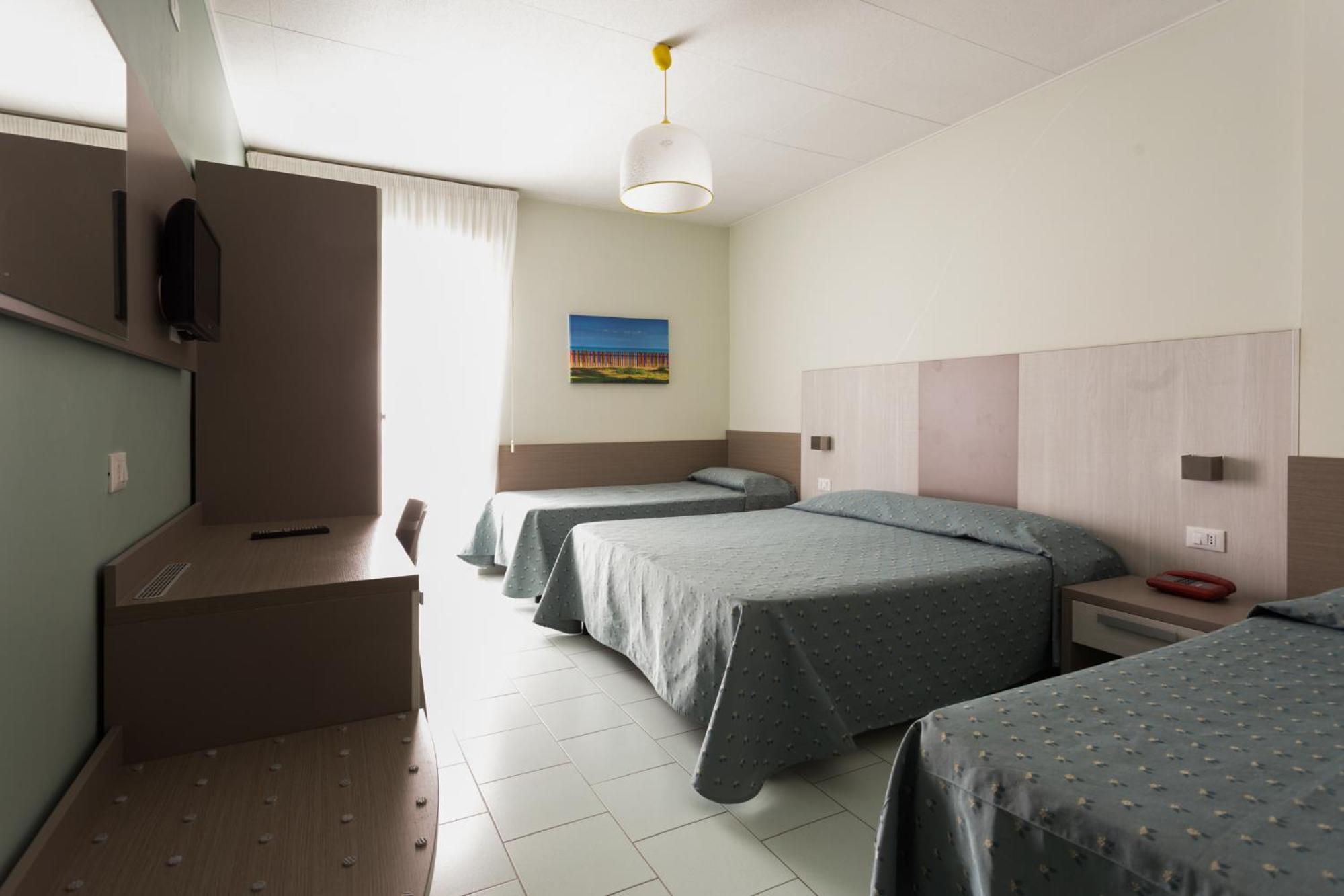 Hotel Jollino Pineto Extérieur photo